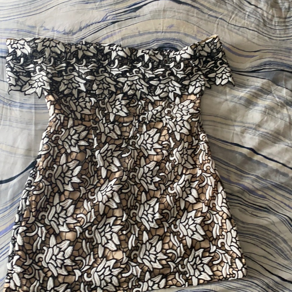 PrettyLittleThing Dress (New no Tags)